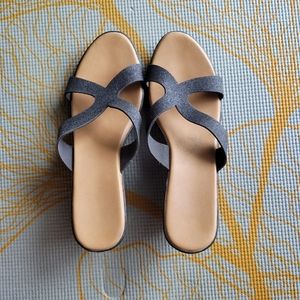 Sandal